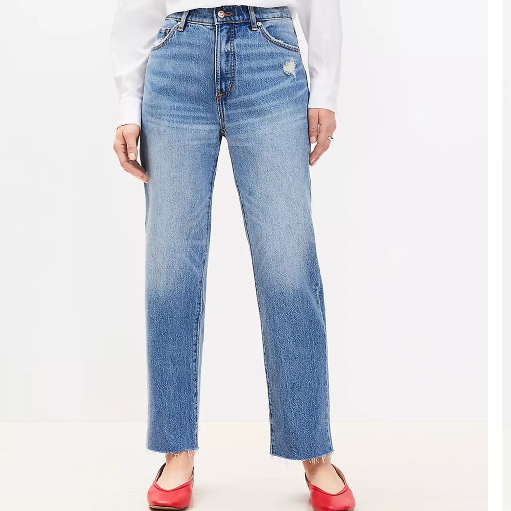 LOFT Curvy Fresh Cut High Rose Straight Jeans in Light Vintage Wash